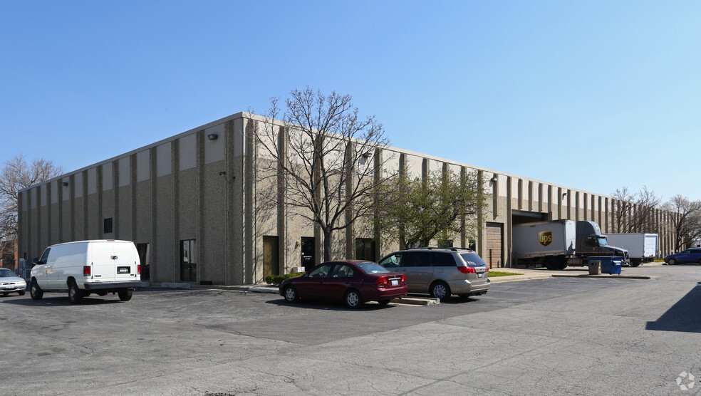 Primary Photo Of 2200 S Busse Rd, Mount Prospect Warehouse For Lease