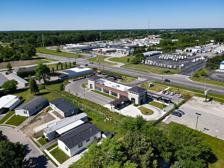 More Photos Of 631 S Reynolds Rd, Toledo Auto Dealership For Sale