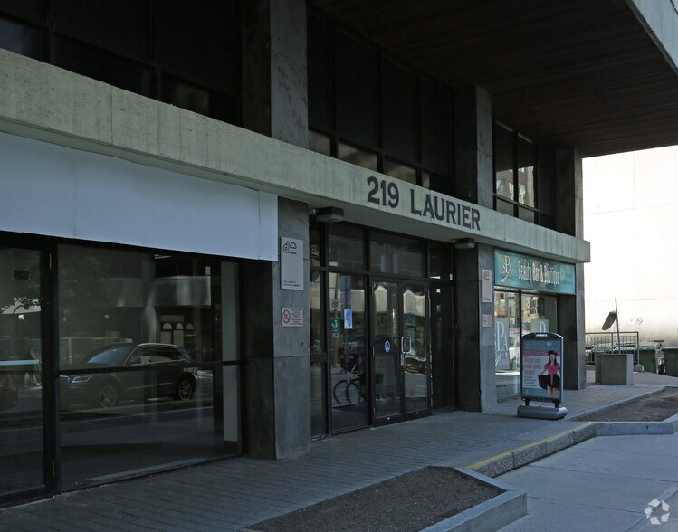 More Photos Of 219 Laurier Ave W, Ottawa Office For Lease
