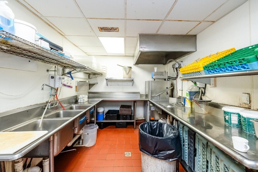 More Photos Of 16409 Red Arrow Hwy, Union Pier General Retail For Sale