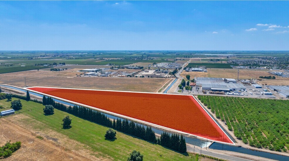 More Photos Of 2000 N Newmark Ave, Sanger Land For Sale