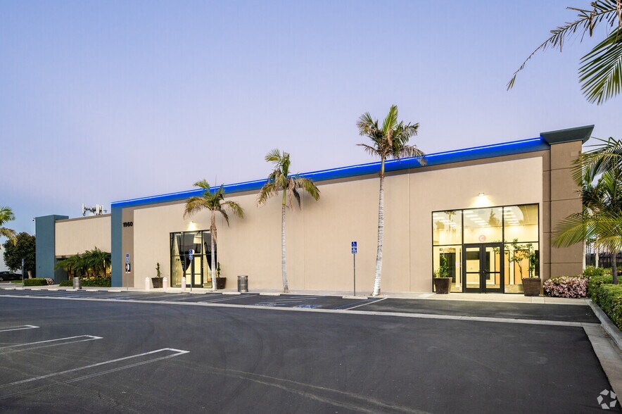 More Photos Of 1985-1985 S Santa Cruz St, Anaheim General Retail For Sale