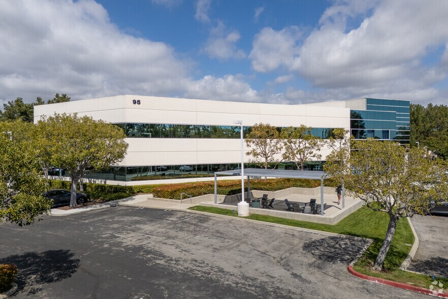 More Photos Of 95 Argonaut, Aliso Viejo Office For Lease