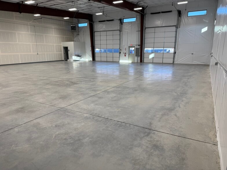 More Photos Of 301 N 1300 E, Lewiston Flex For Lease
