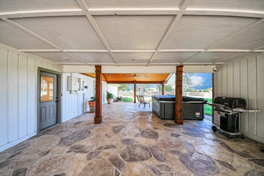 More Photos Of 16076 Highway 105, Cleveland Land For Sale