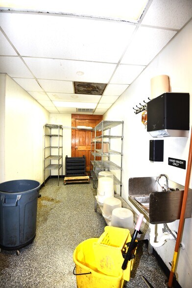 More Photos Of 115 and 117 Main st, Faith Restaurant For Sale