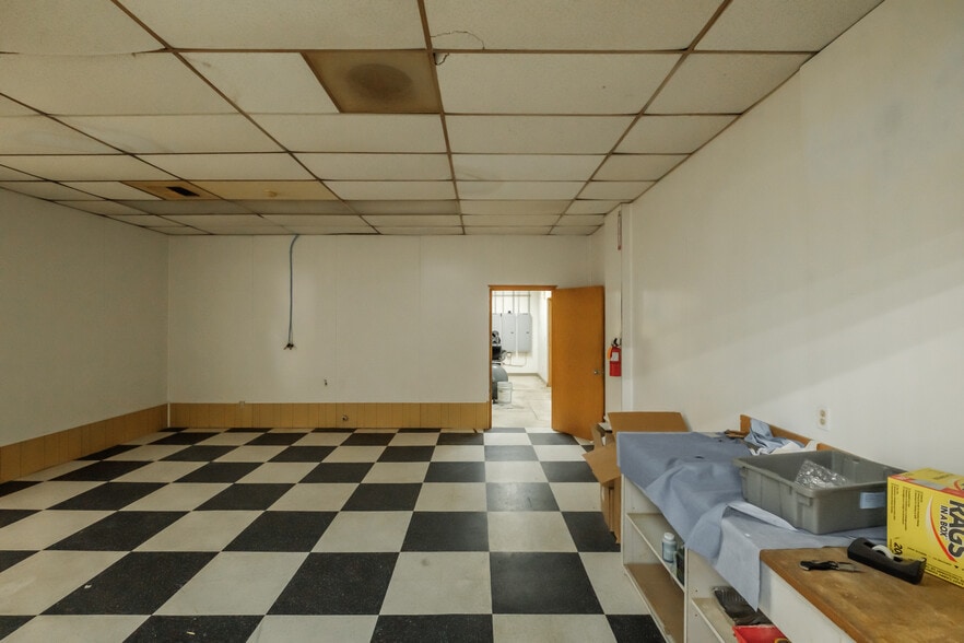 More Photos Of 1131 S Commercial Way SE, Albany Warehouse For Sale