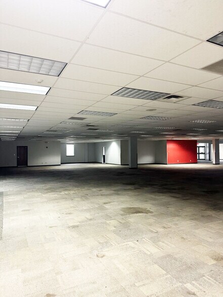 More Photos Of 2828 Enterprise Dr, Anderson Office For Sale