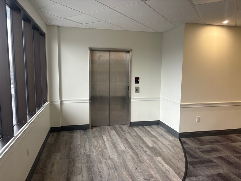 More Photos Of 1829 Maple Rd, Williamsville Medical For Lease