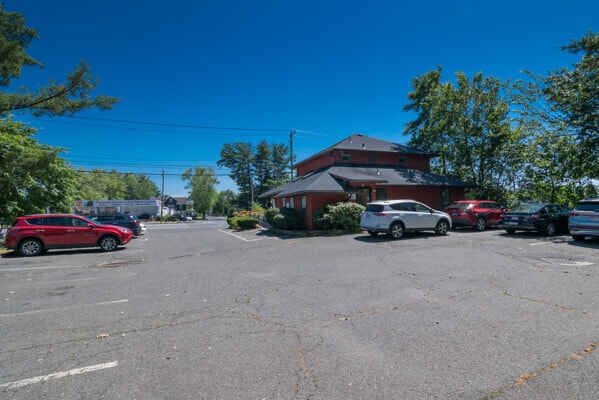 More Photos Of 860 Boston Rd, Springfield Medical For Sale
