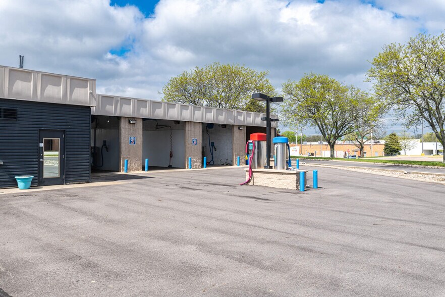 More Photos Of 1990 Andrew Rd, Dayton Carwash For Sale
