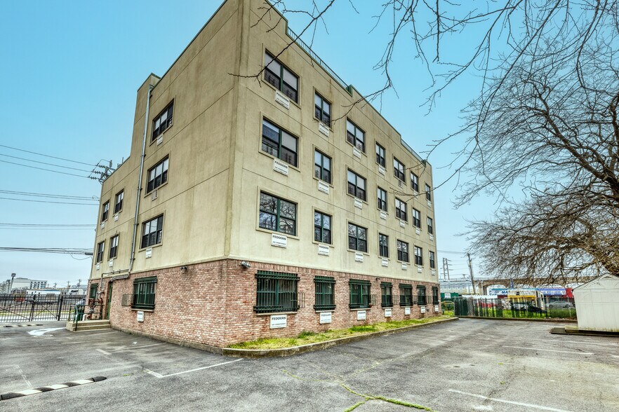 More Photos Of 311 Beach 53rd St, Far Rockaway Apartments For Sale