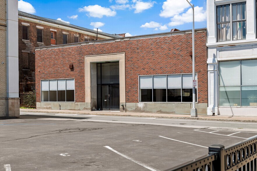 More Photos Of 132 Broadway, Schenectady Apartments For Sale