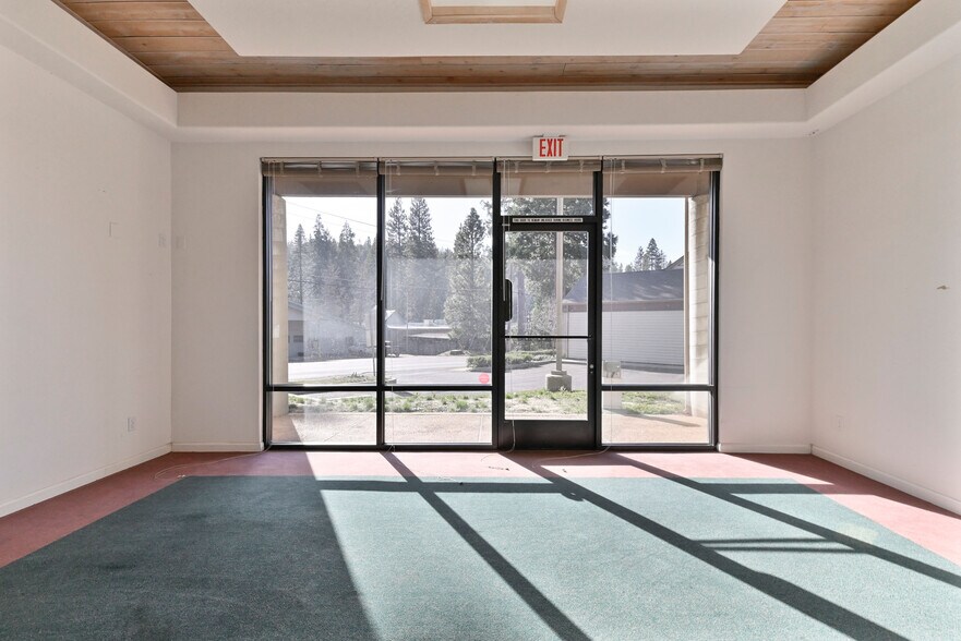 More Photos Of 1111 Dunbar Rd, Arnold Office For Sale