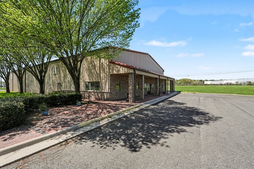 More Photos Of 11084 Dennis W Kerns Pky, King George Warehouse For Sale