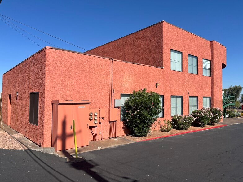 More Photos Of 309 W Lake Mead Pky, Henderson Loft Creative Space For Lease
