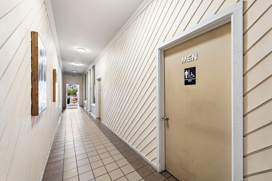 More Photos Of 1131 E Main St, Tustin Office Residential For Lease