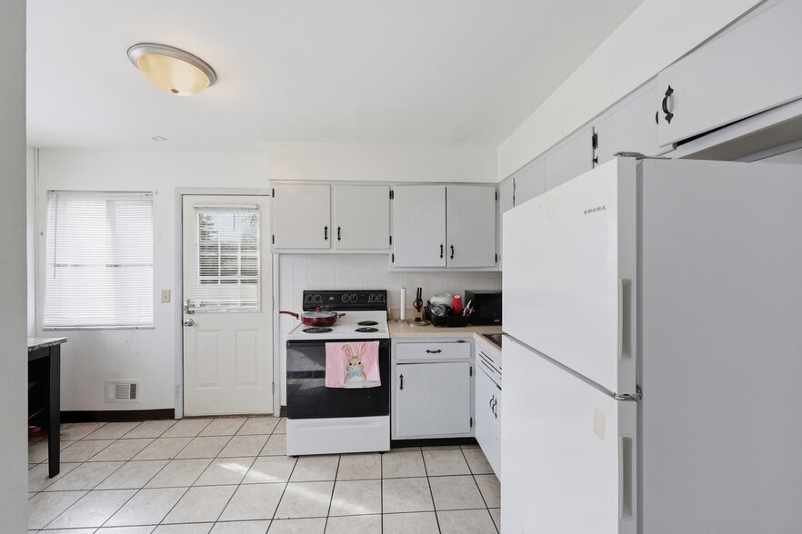 More Photos Of 5780 N Meadows Blvd, Columbus Apartments For Sale