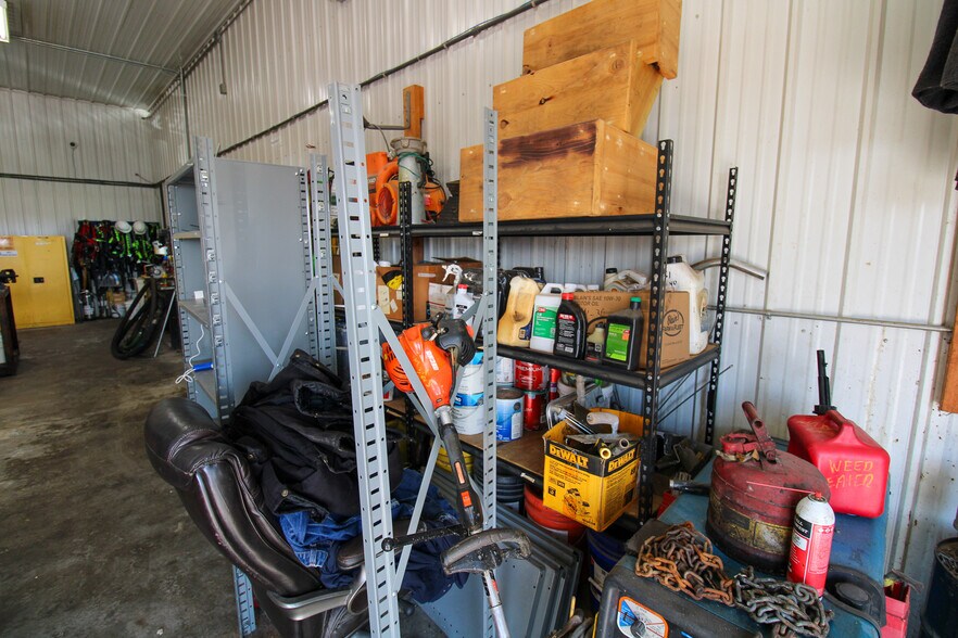 More Photos Of 5640 44th Ave S, Clinton Industrial For Sale