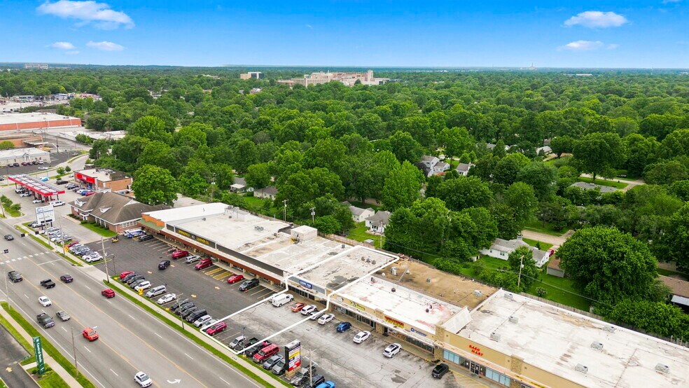 More Photos Of 1445 S Glenstone Ave, Springfield General Retail For Lease