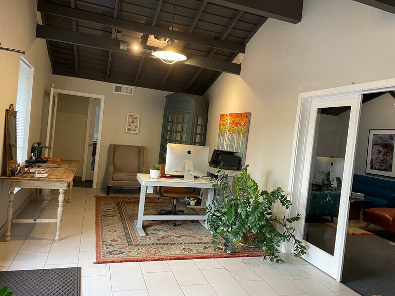 More Photos Of 4517 N 12th St, Phoenix Office For Sale