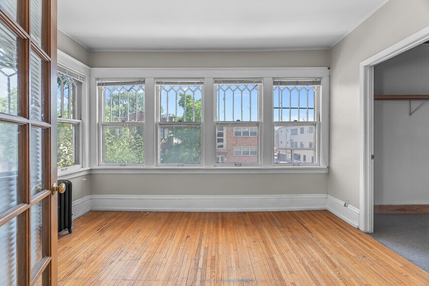 More Photos Of 3012 Bryant Ave S, Minneapolis Multifamily For Sale