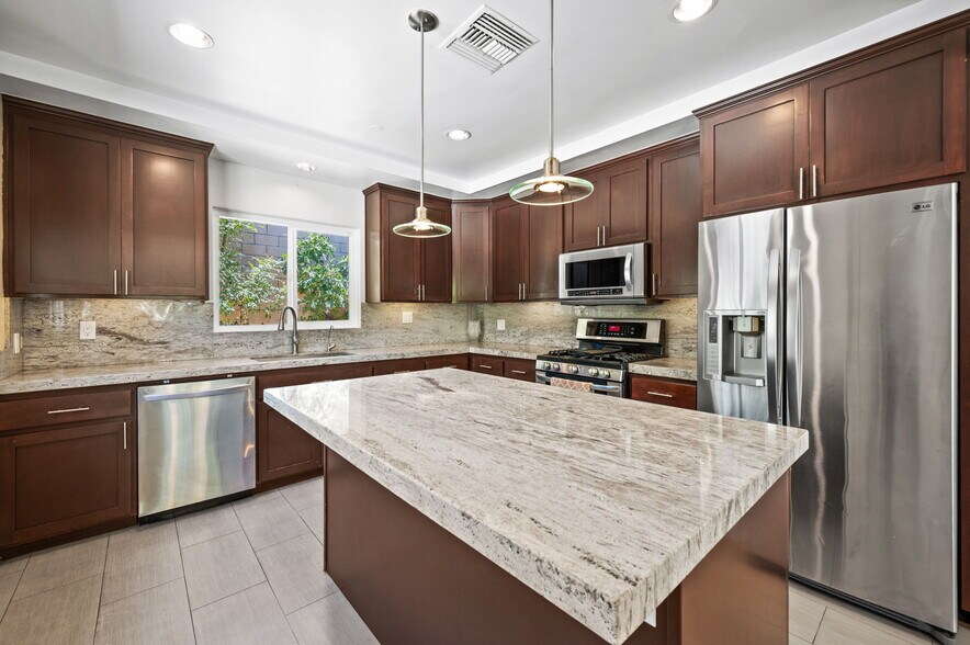 More Photos Of 5905 Old Wheeler Rd, La Verne Assisted Living For Sale