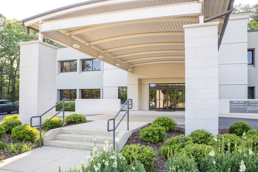 More Photos Of 200 Montgomery Hwy, Birmingham Office For Lease