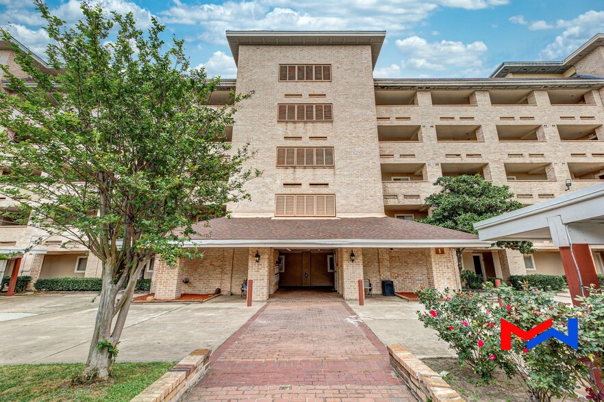 More Photos Of 2210 Dorrington St, Houston Multifamily For Sale