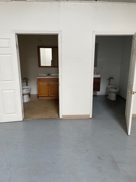 More Photos Of 3227 N San Fernando Rd, Los Angeles Industrial For Lease