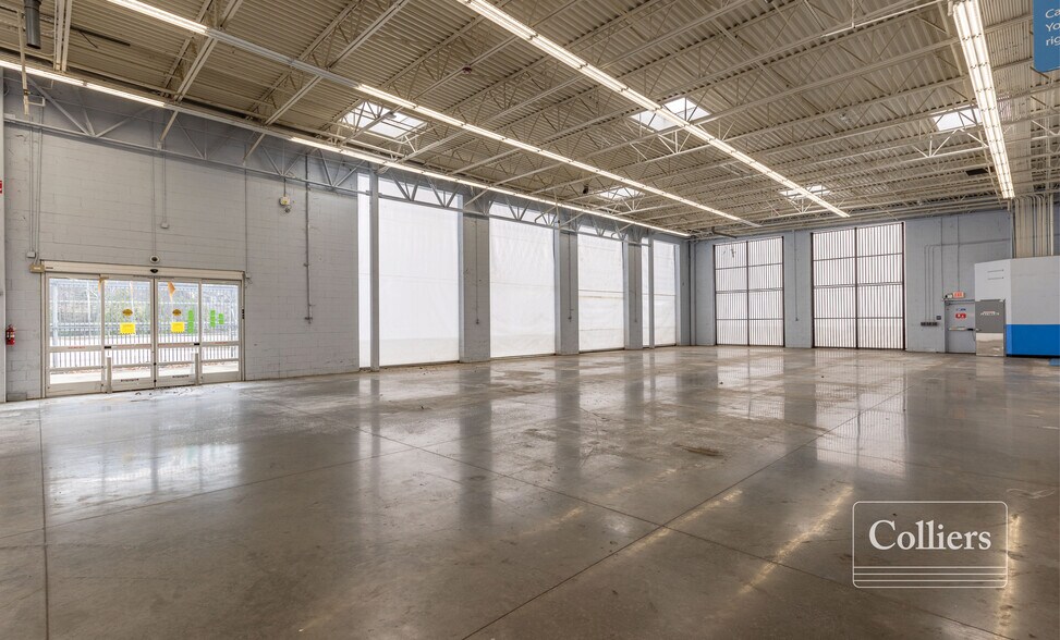 More Photos Of 1326 Bush River Rd, Columbia Freestanding For Lease