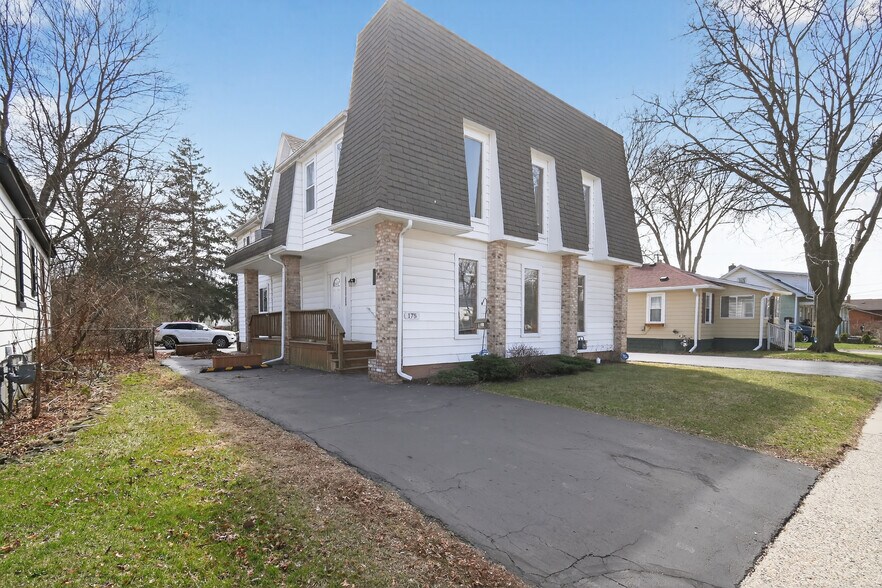 More Photos Of 175 2nd St, Belleville Office For Sale