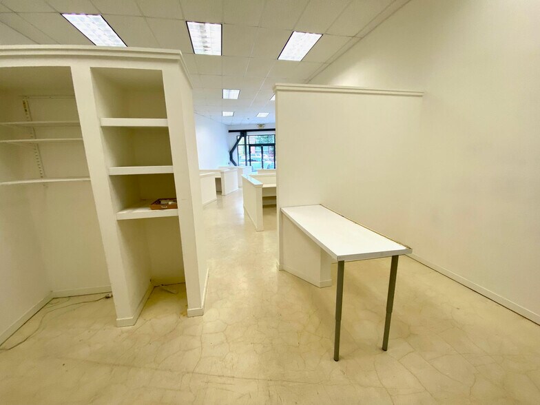 More Photos Of 251-251 Sir Francis Drake Blvd, San Anselmo General Retail For Sale