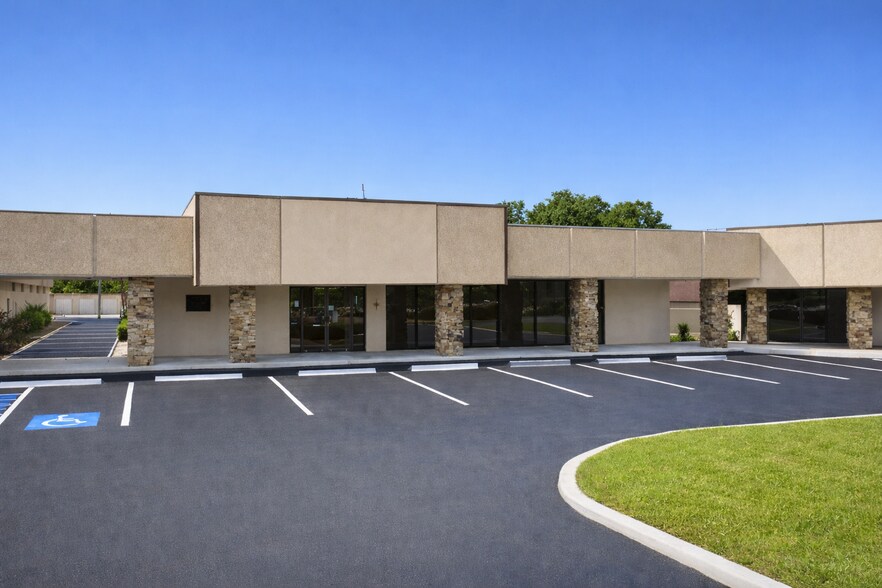 Primary Photo Of 5321 Grand Blvd, New Port Richey Medical For Sale