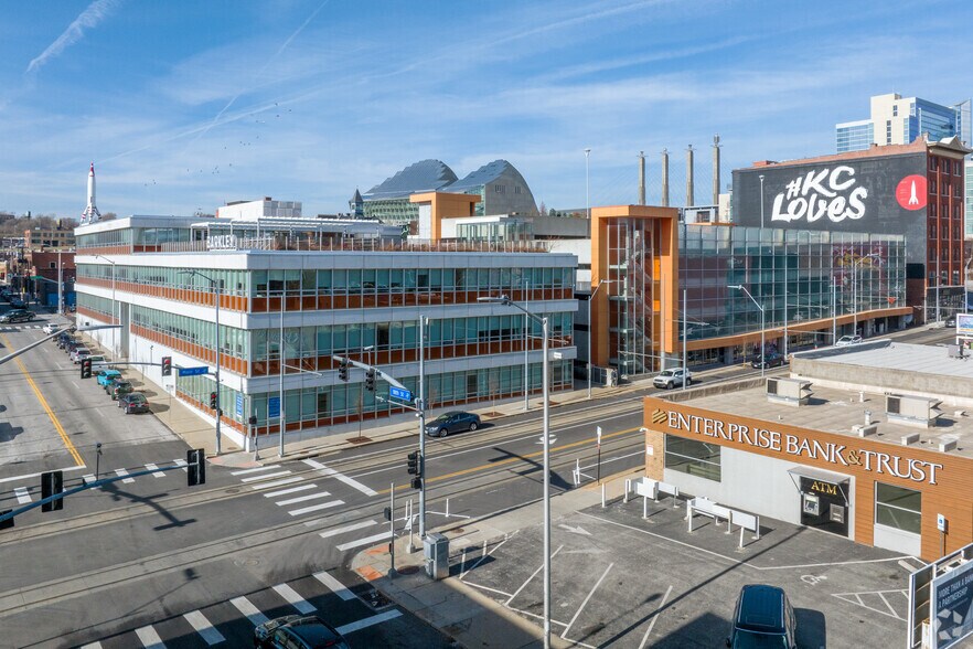 More Photos Of 1740 Main St, Kansas City Office For Lease