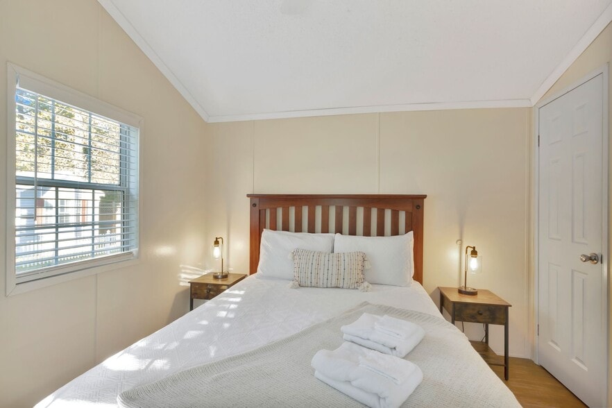 More Photos Of 11845 US 41 St, Monteagle Trailer Camper Park For Sale