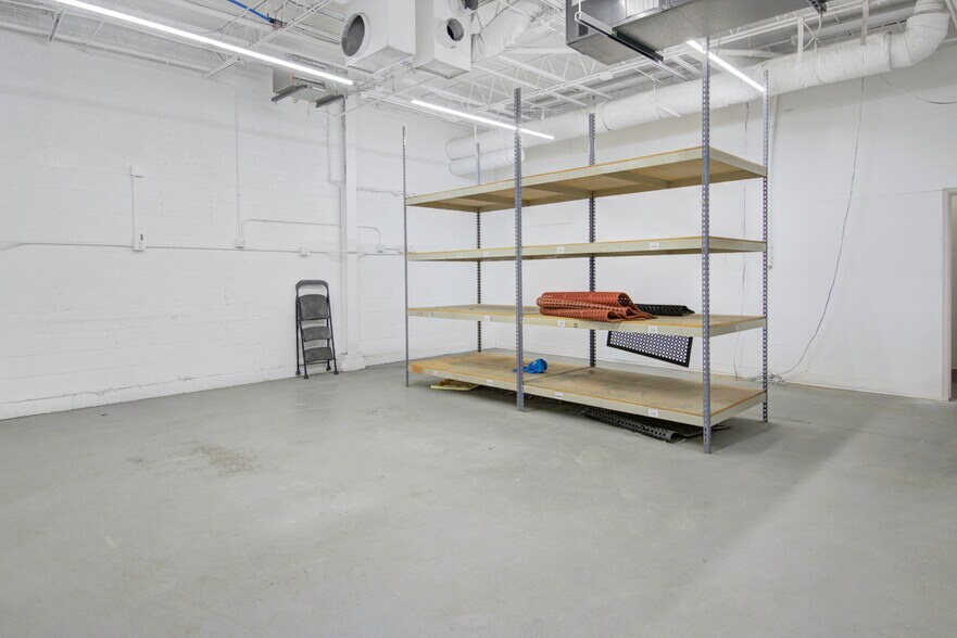 More Photos Of 1045 W 45th Ave, Denver Warehouse For Sale