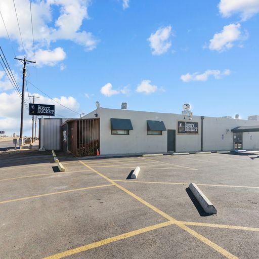 More Photos Of 2703 W Industrial Ave, Midland Warehouse For Lease