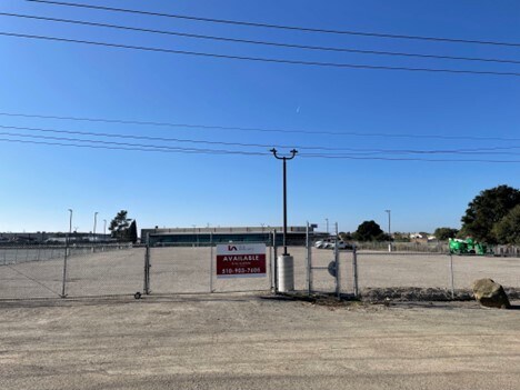 More Photos Of 15725 Railroad Ave, San Lorenzo Land For Lease