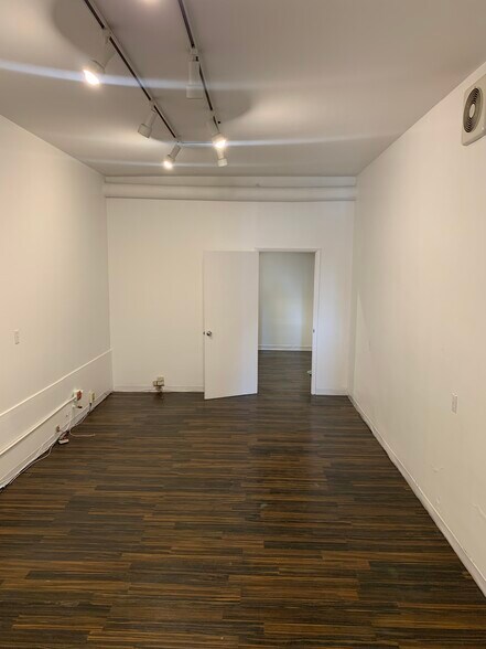More Photos Of 550 N Larchmont Blvd, Los Angeles Medical For Lease