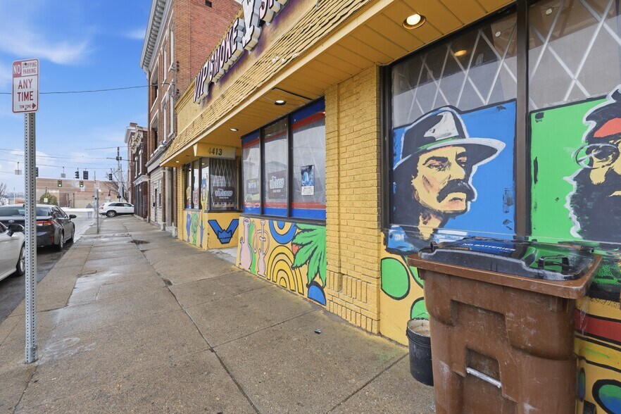 More Photos Of 4413 Glenway Ave, Cincinnati Storefront For Sale