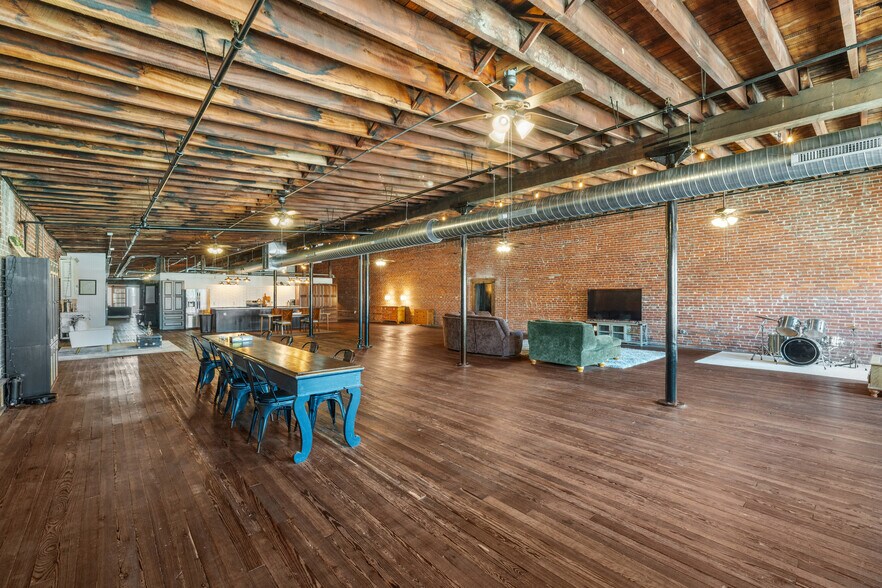 More Photos Of 120 N Elm St, Henderson Storefront Retail Residential For Sale