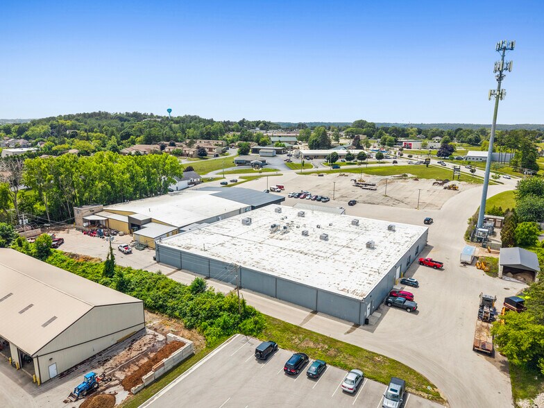 More Photos Of 1019 Egg Harbor Rd, Sturgeon Bay General Retail For Lease