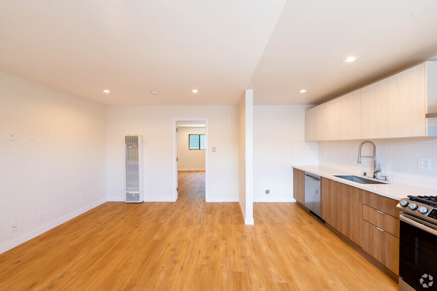 More Photos Of 1445 N Avenue 47, Los Angeles Apartments For Sale