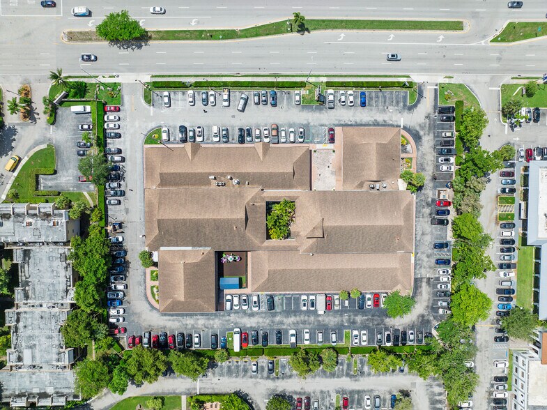 More Photos Of 10471 N Kendall Dr, Miami Storefront Retail Office For Lease