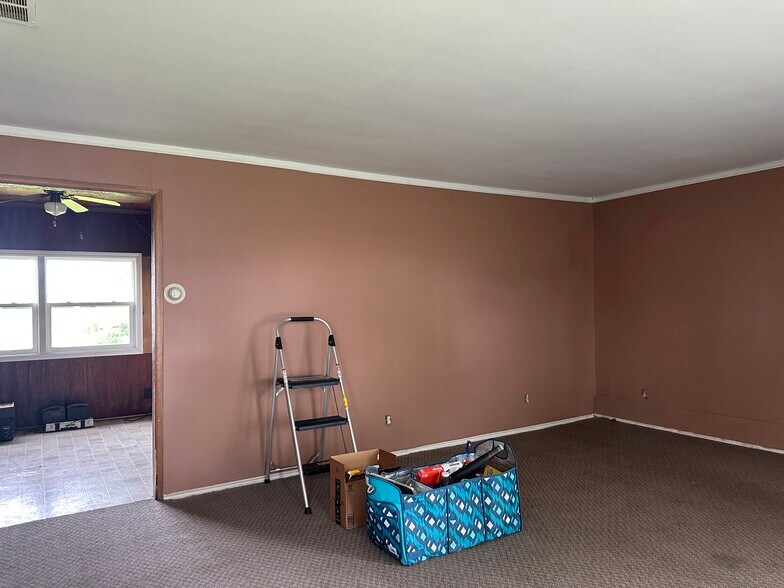 More Photos Of 2405 E Court St, Kankakee Land For Sale