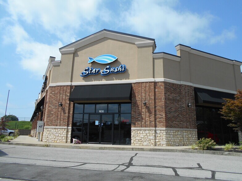 More Photos Of 3015 E 10th St, Jeffersonville Storefront For Lease