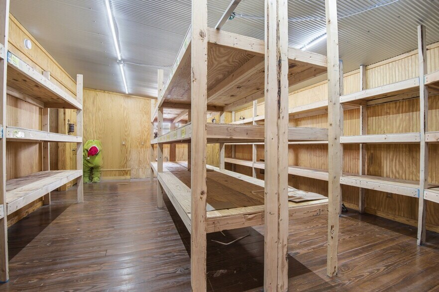 More Photos Of 5450 Highway 90 W, Mobile General Retail For Sale