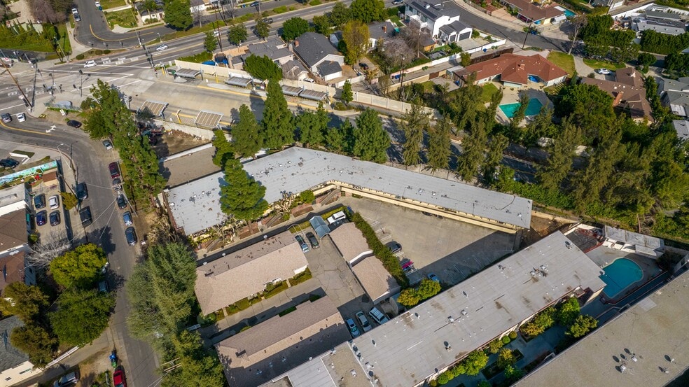 More Photos Of 5934 Buffalo Ave, Van Nuys Apartments For Sale