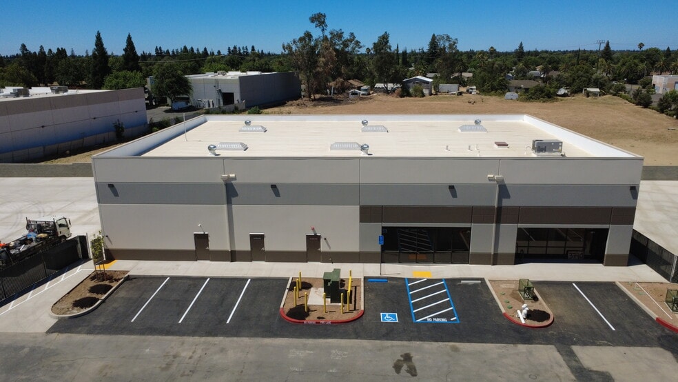 More Photos Of 3740 Happy Ln, Sacramento Warehouse For Lease